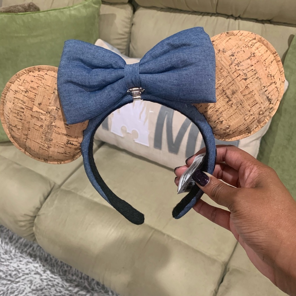 Pin Trading Minnie Ears